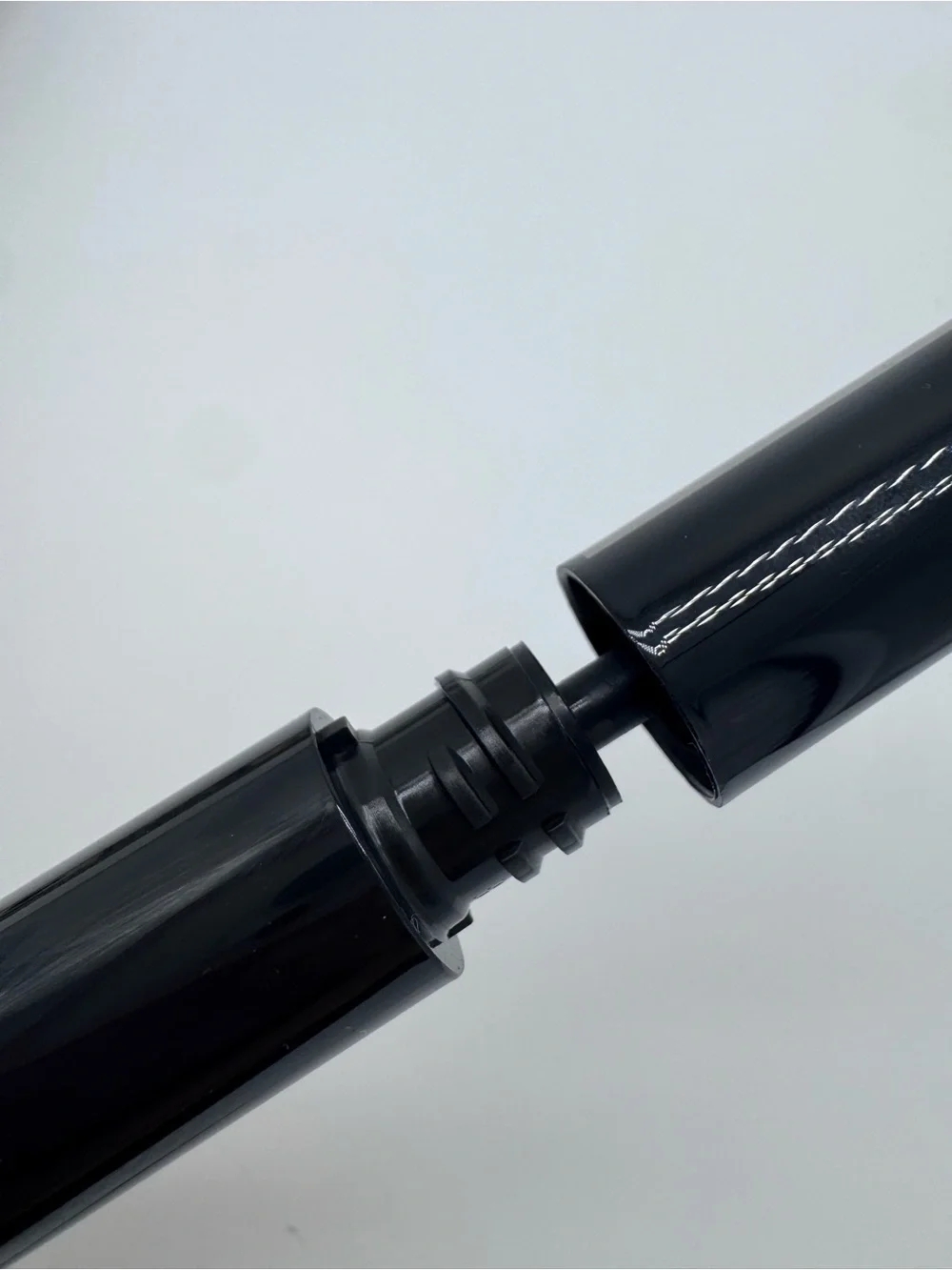 Laura Mercier Caviar Extravagant Mascara Black Full Size 8.5ml